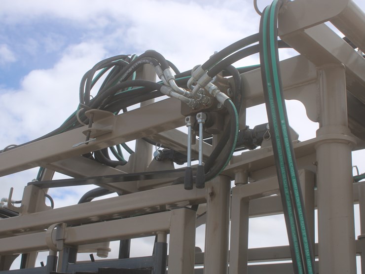 #1083-•-new-circle-t-portable-complete-cattle-processing-system-image-29