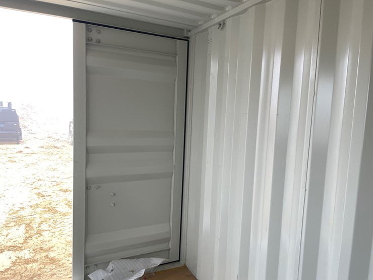 #118-•-10'-storage-container-image-15