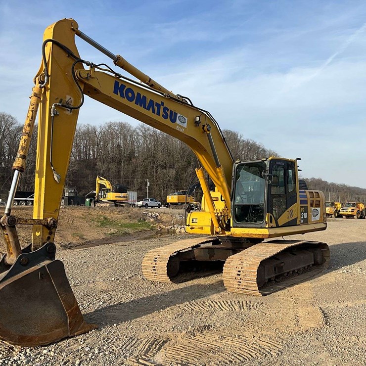 2015 KOMATSU PC210 LC