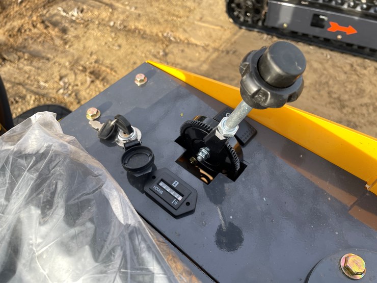 #1042-•-new-ats-rt12r-mini-excavator-image-12