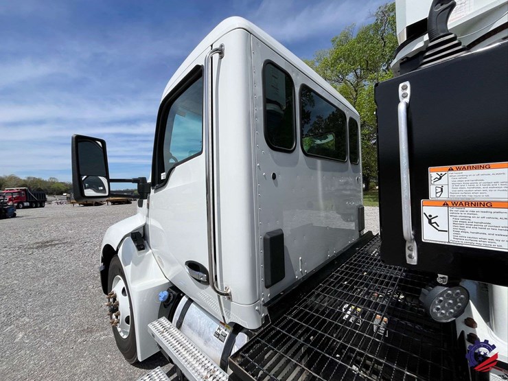 2025-kenworth-t380-image-24