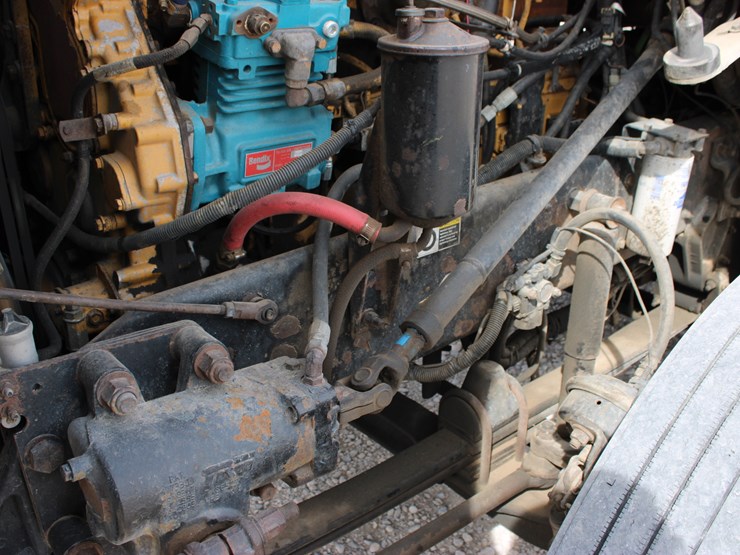 2004-kenworth-t800-image-86