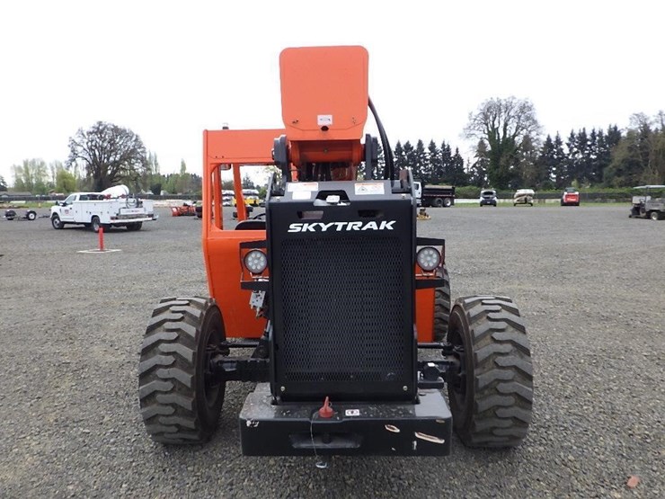 2024-sky-trak-6034-image-5