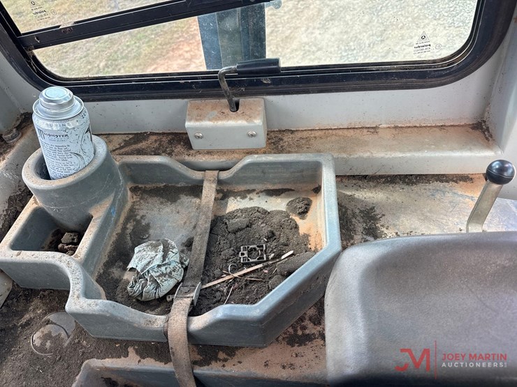 2006-deere-655c-image-30