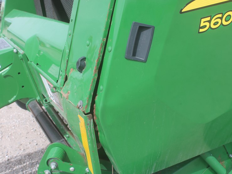 john-deere-560m-image-38