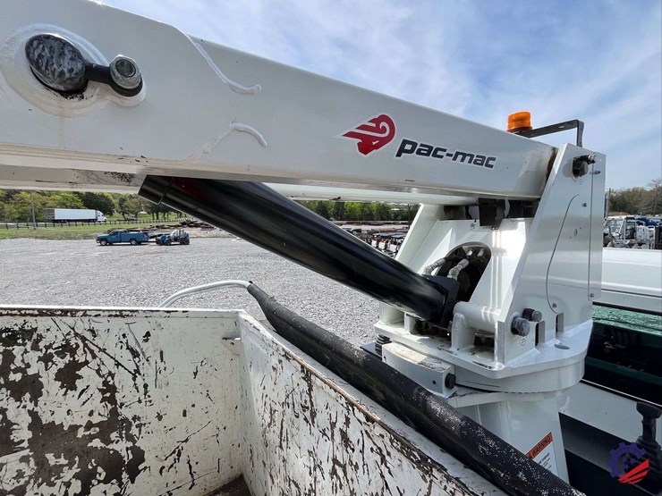 2025-kenworth-t380-image-85