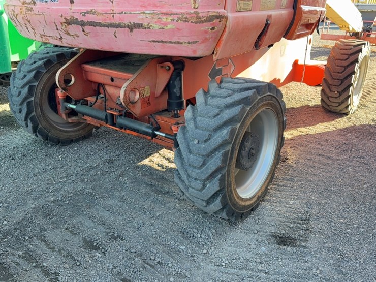 2002-jlg-800s-image-9