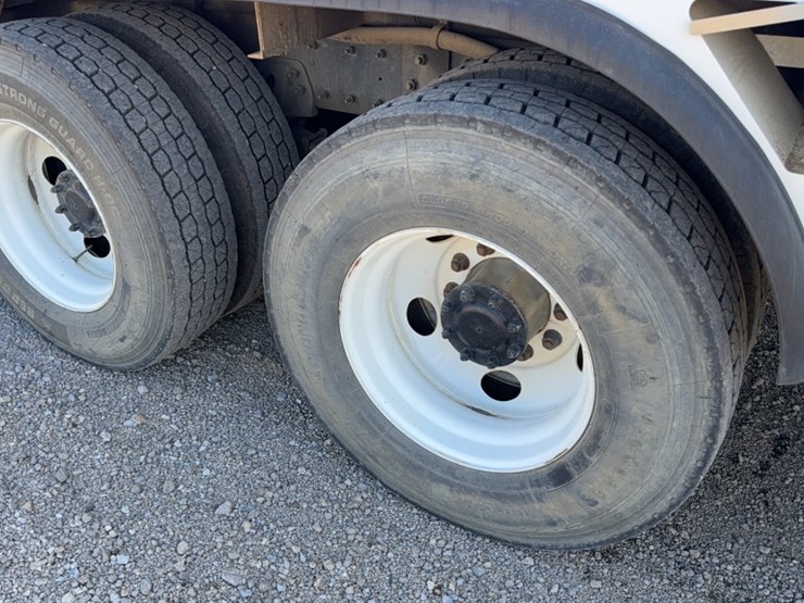 2015-kenworth-t370-image-5