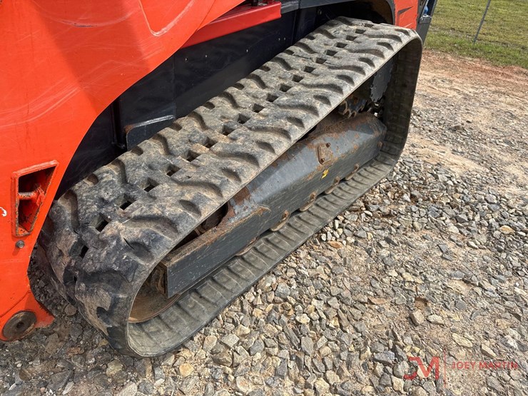 2017-kubota-svl95-2s-image-11