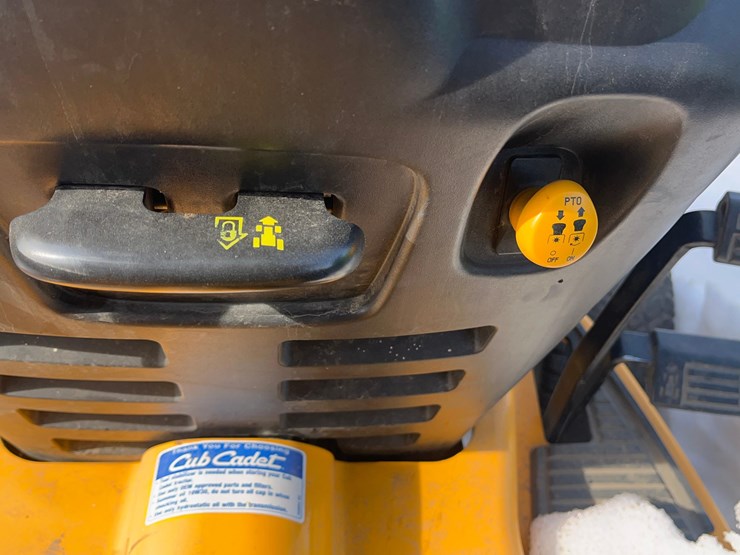 cub-cadet-6t-2554-mower-image-25