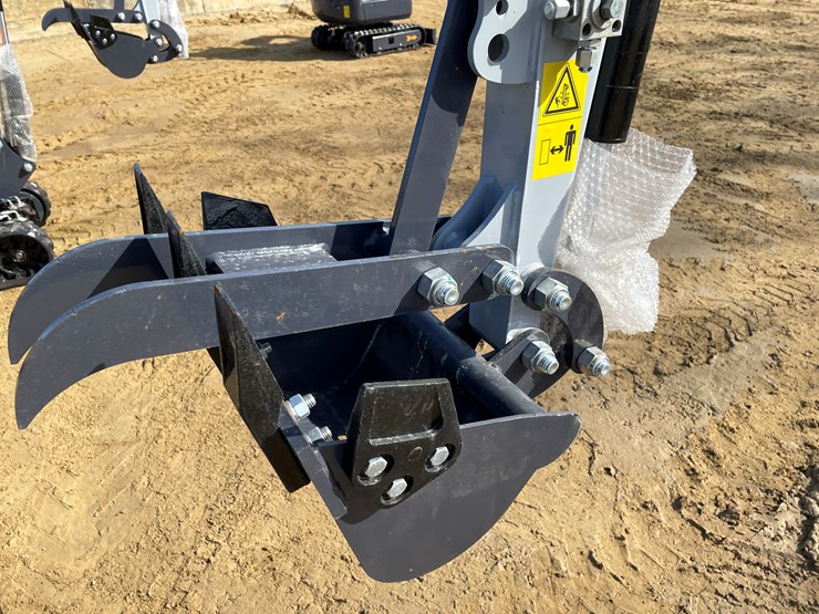 #1034-•-new-ats-me18-mini-excavator-image-27