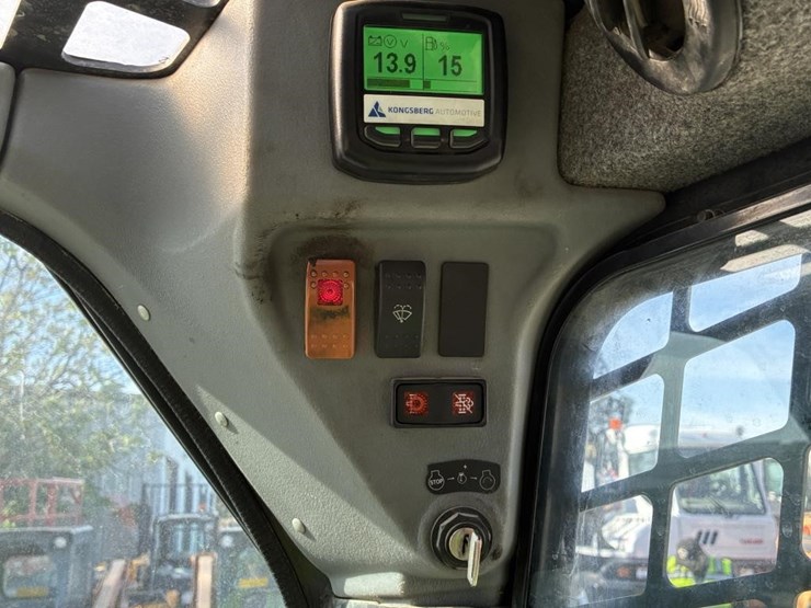 2012-yanmar-s190r-image-13