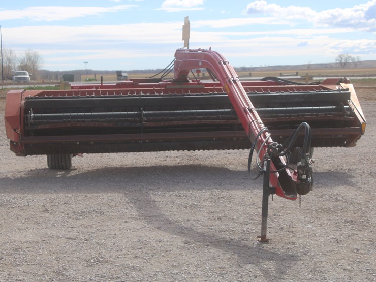 hesston-1170-image-7