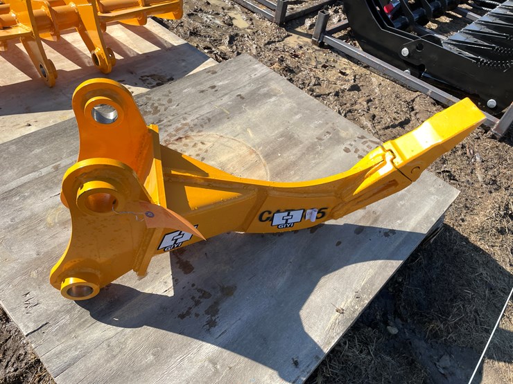 caterpillar-305-image-3