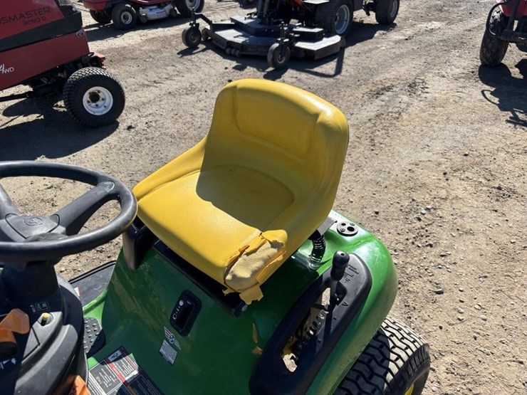 2016-john-deere-d110-image-9