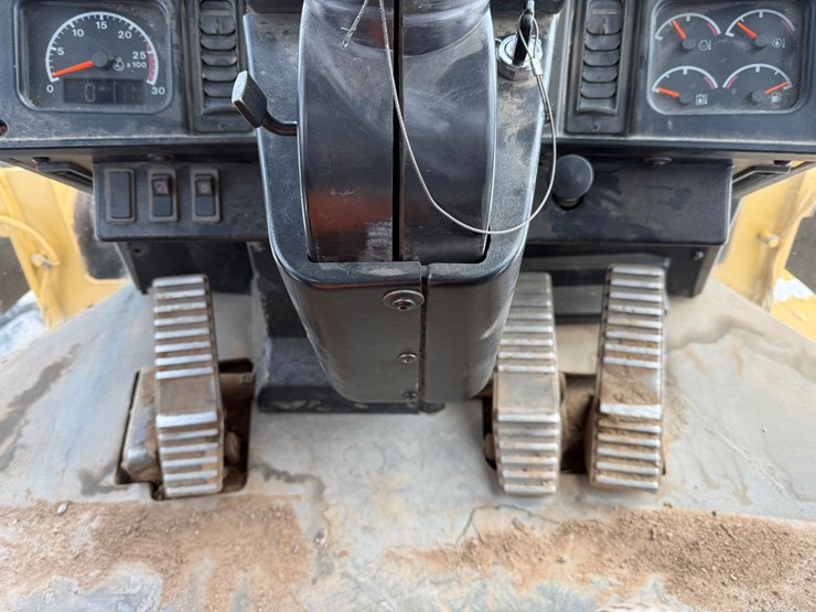 caterpillar-980g-image-70