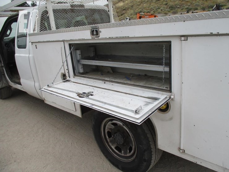 2015-ford-f350-xl-image-13