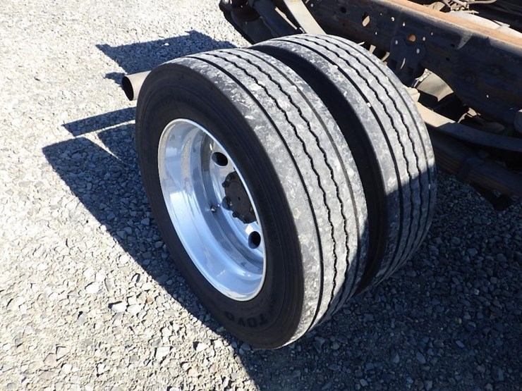 2005-ford-f450-image-18