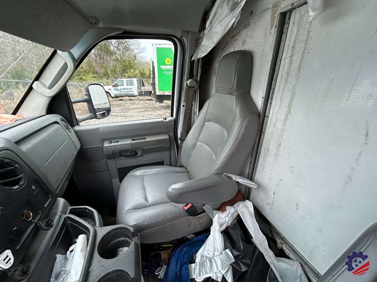 2017-ford-e450-image-62