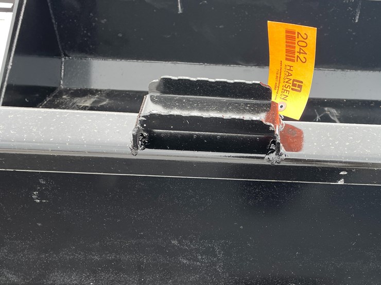 #2042-•-skid-steer-mount-66"-bucket-with-blade-image-11