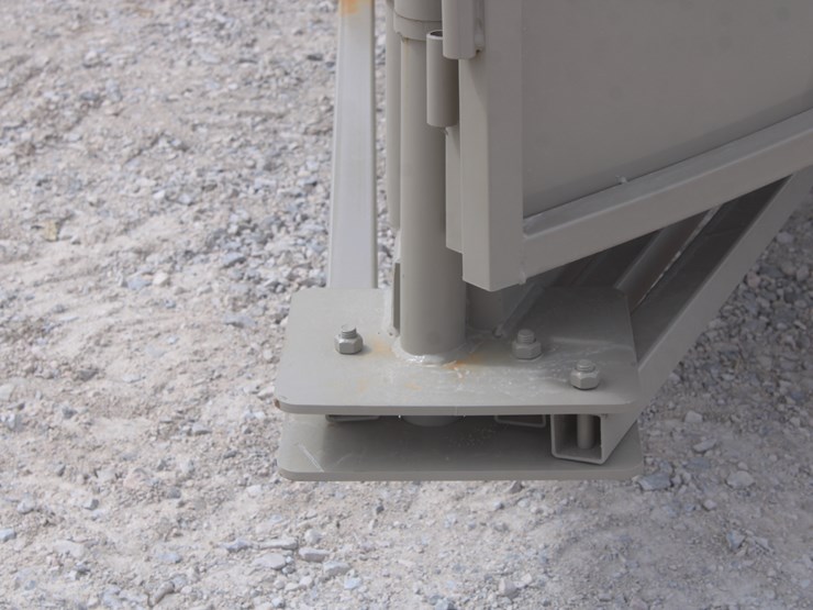 #1083-•-new-circle-t-portable-complete-cattle-processing-system-image-48