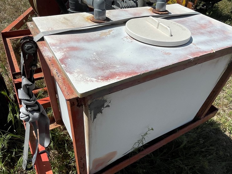 #4042-•-reel-sprayer-on-cart-image-16