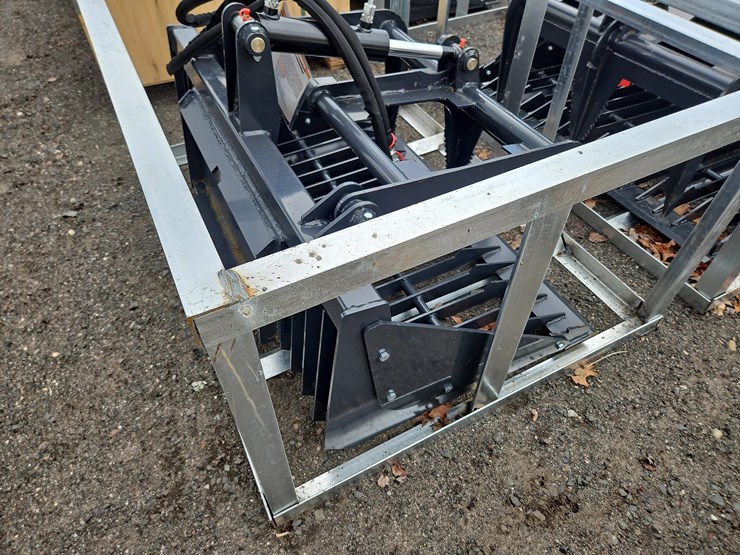 landhonor-44"-skeleton-bucket-grapple-image-3