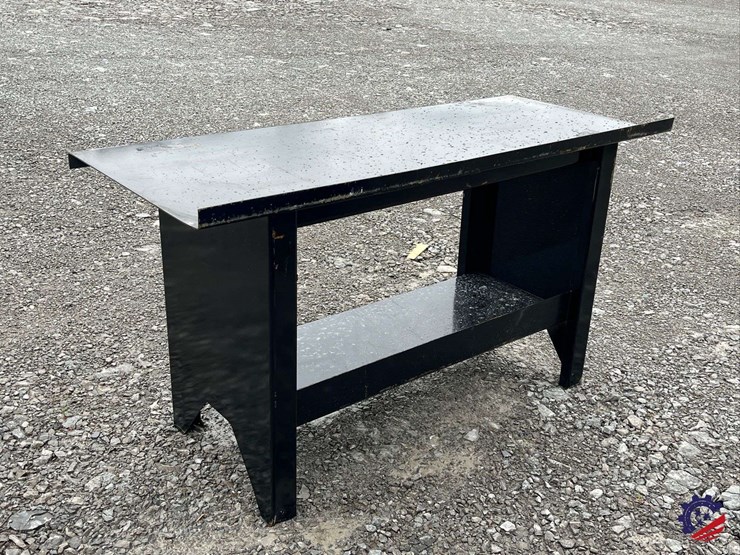 2024-kc-5’-steel-workbench-image-2