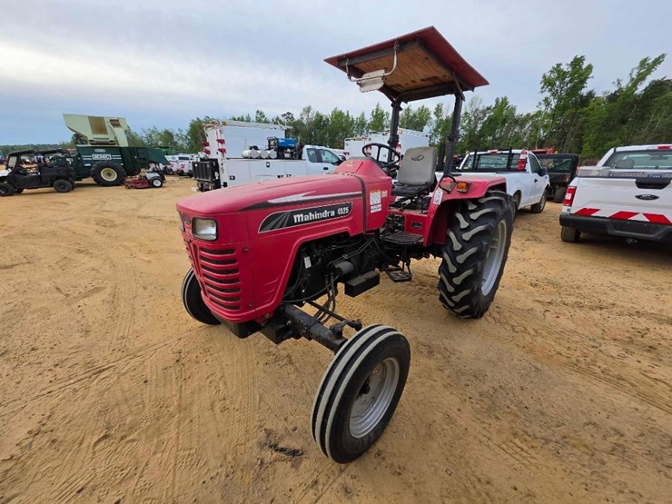 2013-mahindra-4525-image-1