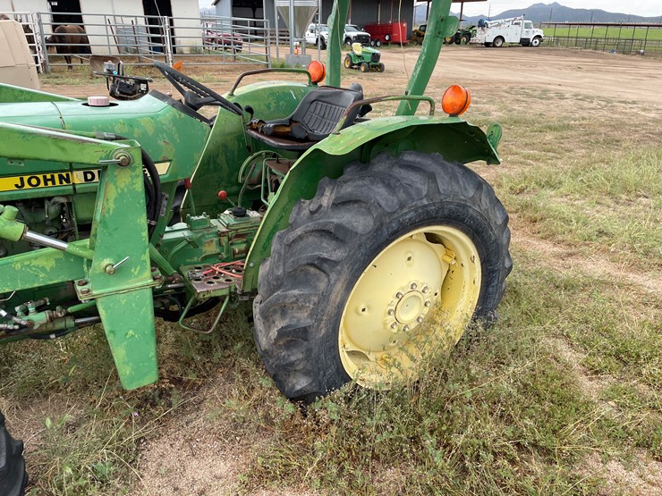 john-deere-1050-image-7