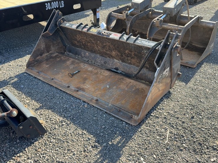 blue-diamond-4-image-1