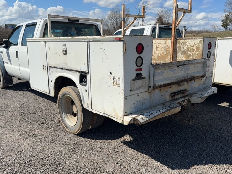 2006-ford-f450-image-12