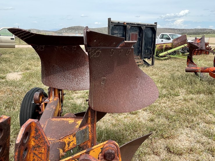 #4055-•-atlas-turnover-plow-image-11