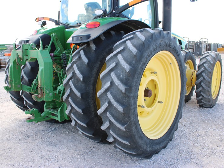 2012-john-deere-8270r-image-70