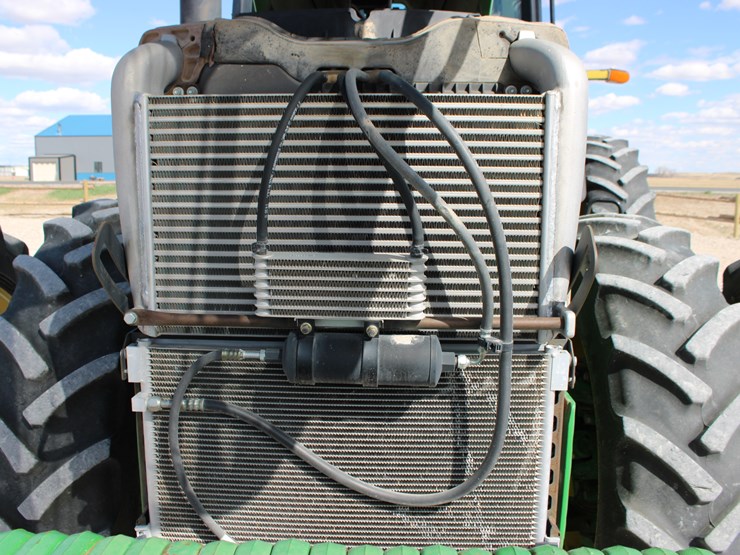 2012-john-deere-8270r-image-92
