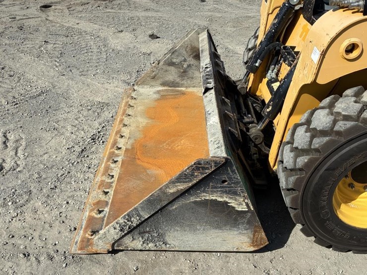 2019-gehl-r190-image-5