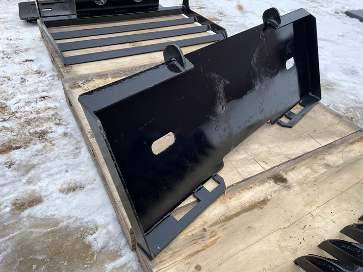 #2017-•-skid-steer-mount-trailer-mover-attachment-plate-image-5