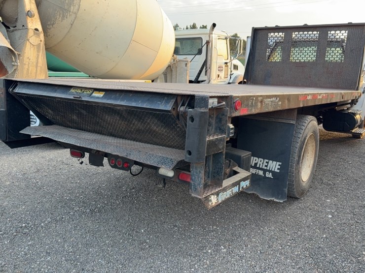 2005-ford-f650-image-8