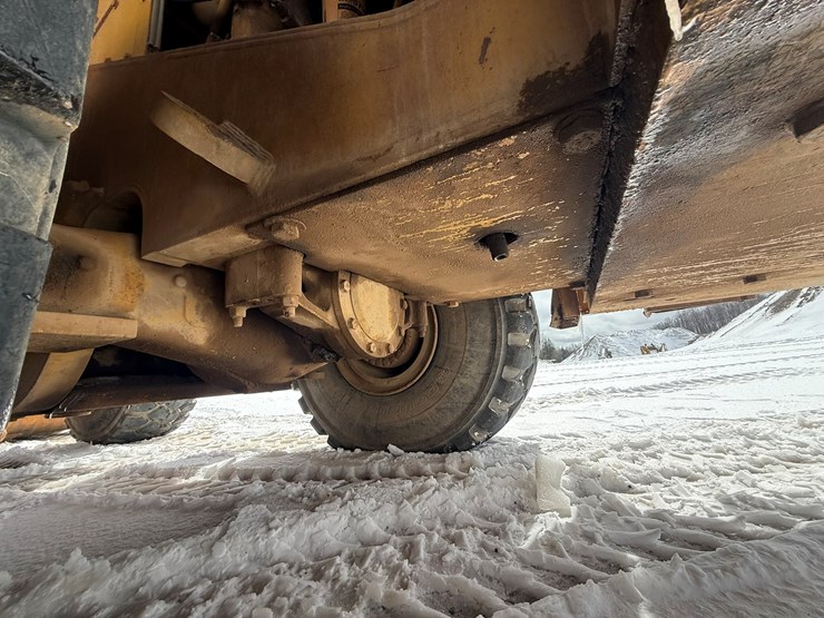 caterpillar-980g-image-67