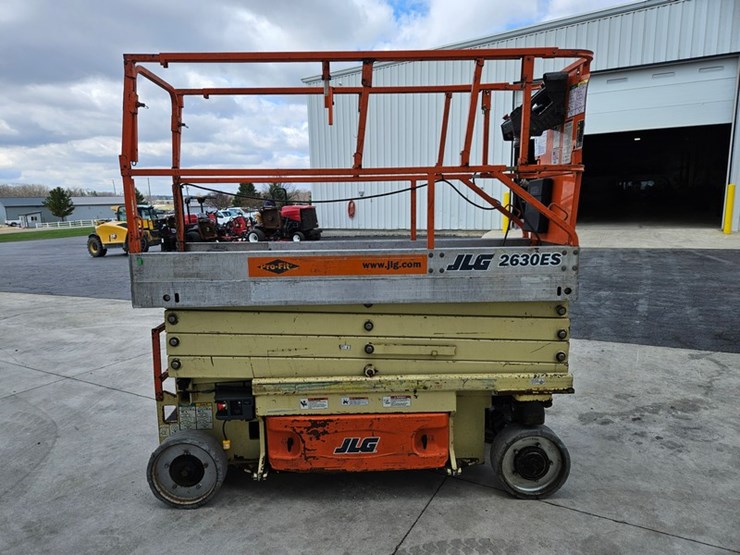 jlg-2630es-image-6