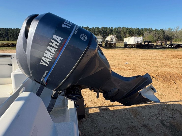 2001-cobia-center-console-saltwater-boat-image-21
