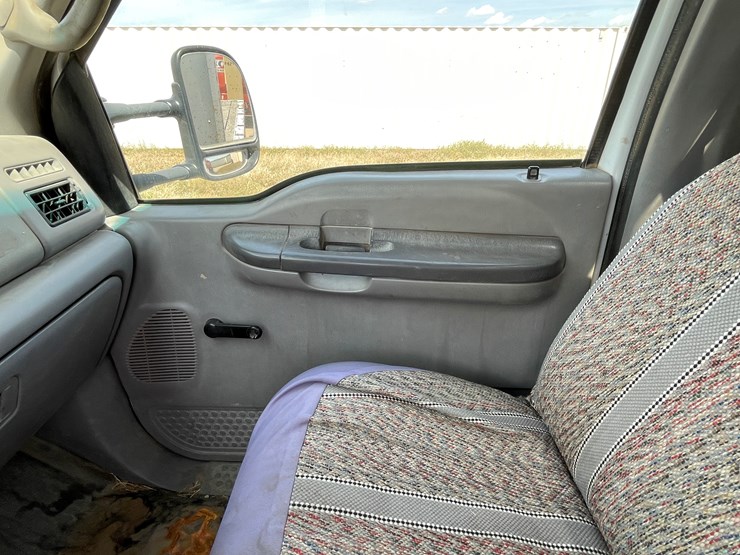 2000-ford-f250-image-35