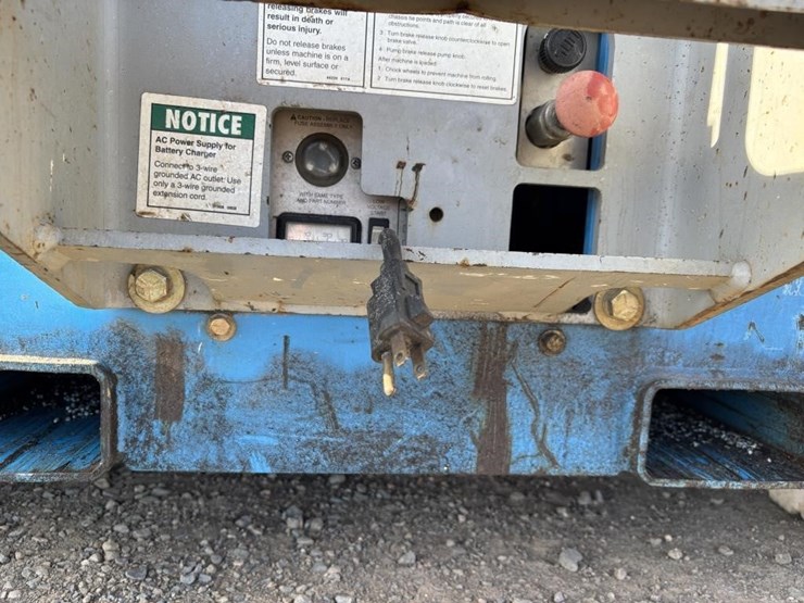 2001-genie-gs2646-image-10