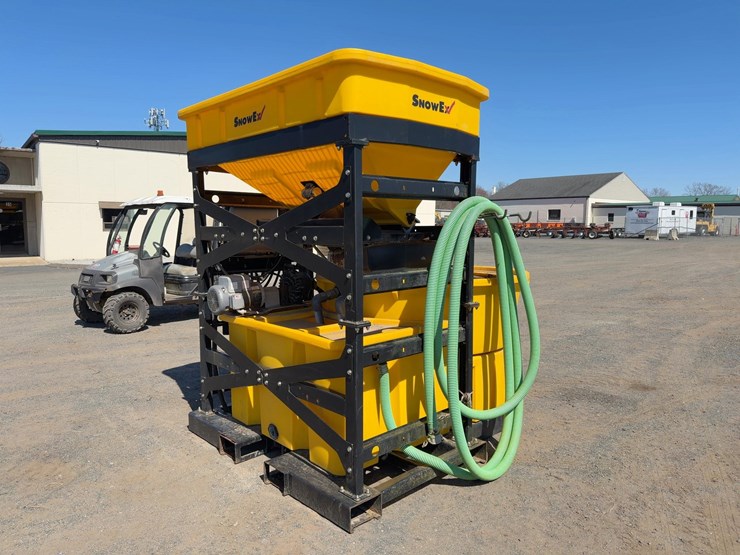 snow-ex-brine-making-machine-image-5