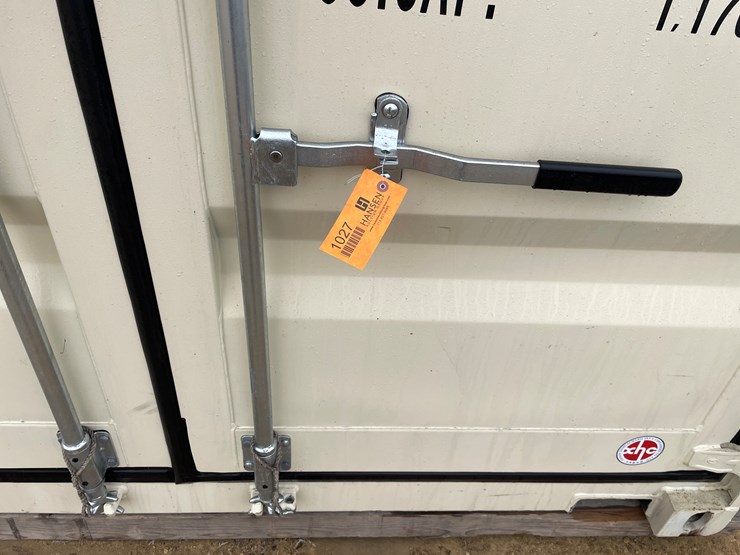 #116-•-20'-shipping-container-image-5