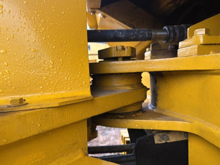 caterpillar-525-image-28