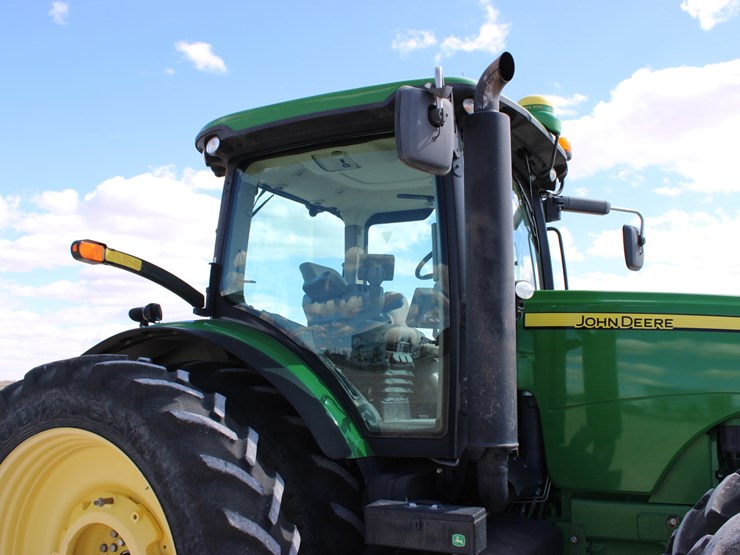2012-john-deere-8270r-image-73
