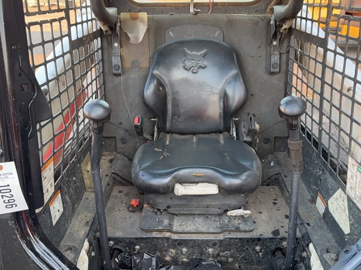 2019-bobcat-s630-image-12