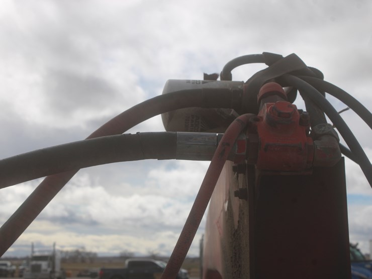 #1041-•-case-ih-8370-mower-conditioner-image-21