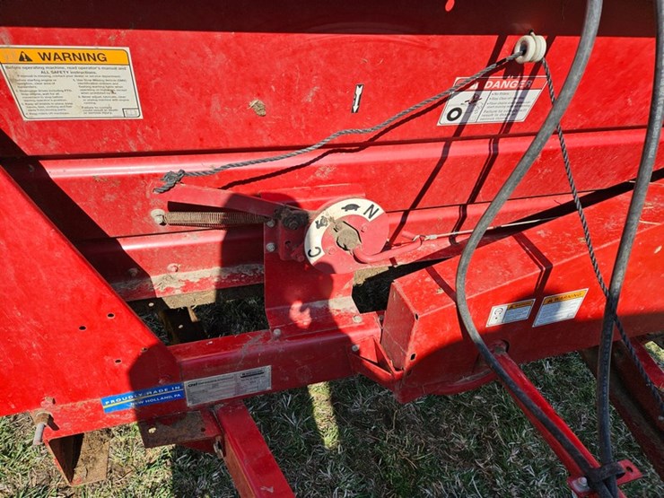 2019-new-holland-195-image-14